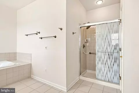 Bath - 16469 Sparkling Brook Loop, Dumfries, VA 22025 photo 2 of 4