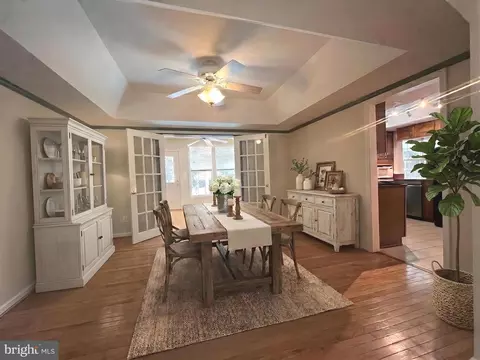 Dining - 3203 Riverview Dr, Triangle, VA 22172 photo 1 of 1