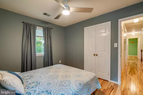 Bedroom - 13402 Carrageen Dr, Manassas, VA 20112 photo 11 of 12