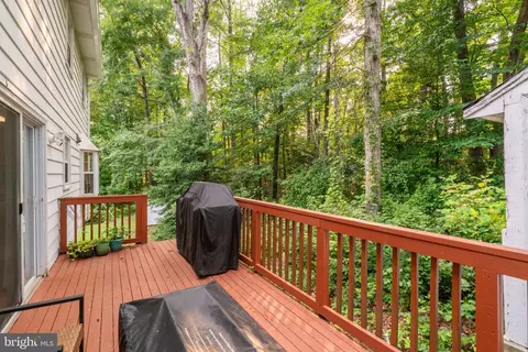 Exterior - 13402 Carrageen Dr, Manassas, VA 20112 photo 9 of 10