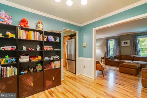 Entry Way - 13402 Carrageen Dr, Manassas, VA 20112 photo 3 of 10