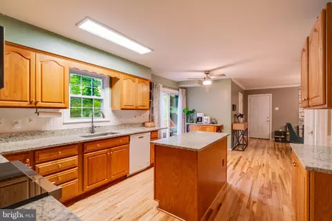 Entry Way - 13402 Carrageen Dr, Manassas, VA 20112 photo 1 of 10