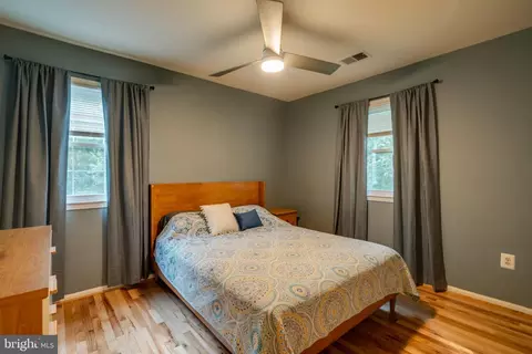 Bedroom - 13402 Carrageen Dr, Manassas, VA 20112 photo 12 of 12