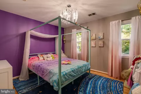 Bedroom - 13402 Carrageen Dr, Manassas, VA 20112 photo 3 of 12