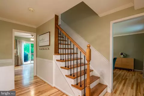 Entry Way - 13402 Carrageen Dr, Manassas, VA 20112 photo 6 of 10