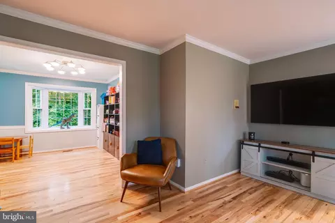 Entry Way - 13402 Carrageen Dr, Manassas, VA 20112 photo 4 of 10