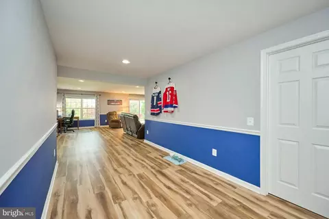 Entry Way - 3941 Solstice Ln, Dumfries, VA 22025 photo 4 of 5