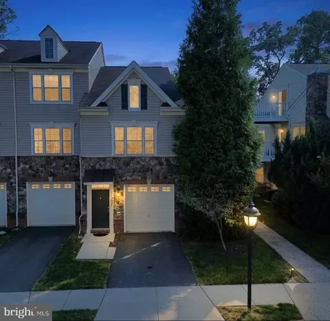 11207 Wortham Crest Cir, Manassas, VA 20109