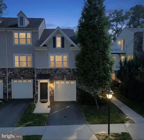 11207 Wortham Crest Cir, Manassas, VA 20109
