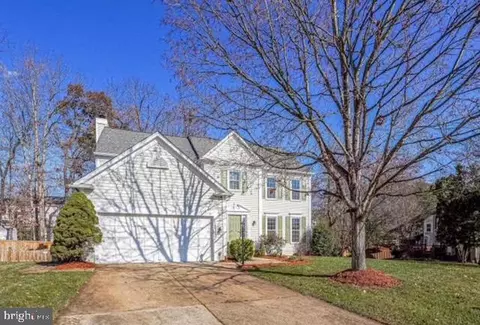 12723 Purdham Dr, Woodbridge, VA 22192