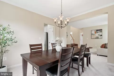 Dining - 8159 Tenbrook Dr, Gainesville, VA 20155 photo 3 of 3