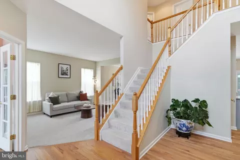 Entry Way - 8159 Tenbrook Dr, Gainesville, VA 20155 photo 2 of 5