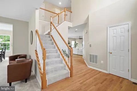 Entry Way - 8159 Tenbrook Dr, Gainesville, VA 20155 photo 1 of 5