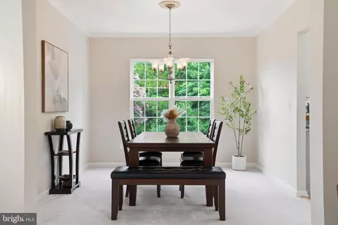 Dining - 8159 Tenbrook Dr, Gainesville, VA 20155 photo 1 of 3