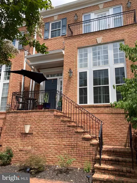 728 Vestal St, Woodbridge, VA 22191