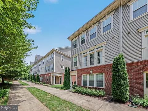 4722 Dane Ridge Cir #4722, Woodbridge, VA 22193