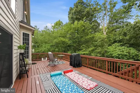 Exterior - 13536 Wembley Loop, Bristow, VA 20136 photo 8 of 12