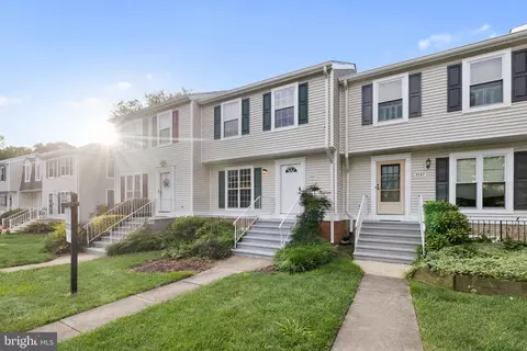 2845 Burgundy Pl, Woodbridge, VA 22192