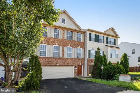 15519 Exmore Ct, Woodbridge, VA 22191