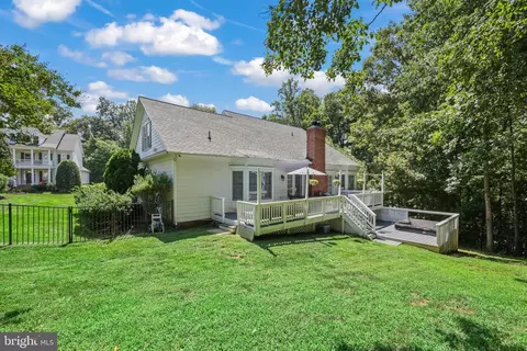 Exterior - 8050 Amsterdam Ct, Gainesville, VA 20155 photo 5 of 15