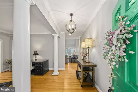 Entry Way - 8050 Amsterdam Ct, Gainesville, VA 20155 photo 1 of 8