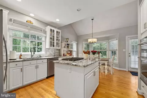 Kitchen - 8050 Amsterdam Ct, Gainesville, VA 20155 photo 2 of 4
