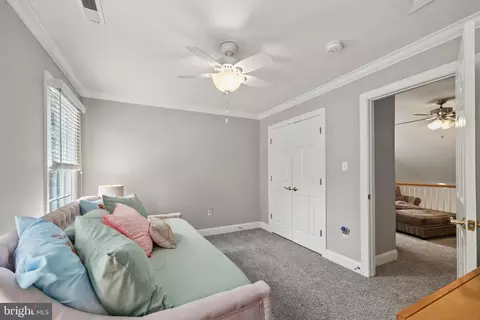 Bedroom - 8050 Amsterdam Ct, Gainesville, VA 20155 photo 5 of 9