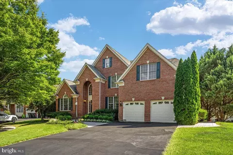 15081 Sycamore Hills Pl, Haymarket, VA 20169