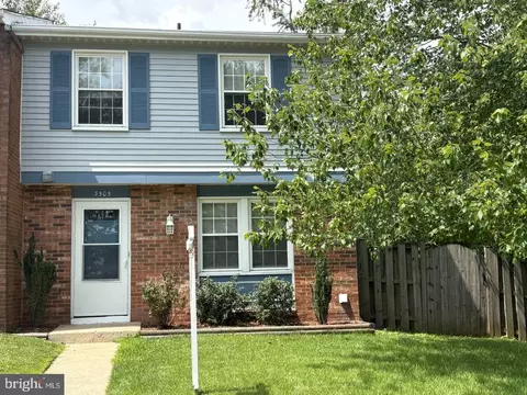 3505 Belfry Ln, Woodbridge, VA 22192