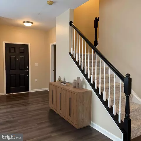 Entry Way - 6765 Hampton Bay Ln, Gainesville, VA 20155 photo 3 of 3