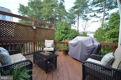 Exterior - 11074 Wainwright Pl, Manassas, VA 20109 photo 4 of 7