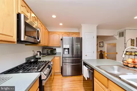Kitchen - 11074 Wainwright Pl, Manassas, VA 20109 photo 2 of 8