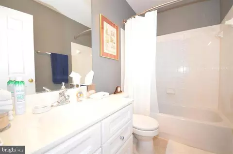 Bath - 11074 Wainwright Pl, Manassas, VA 20109 photo 1 of 4