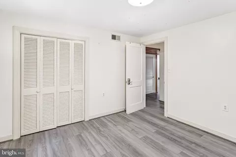 Bedroom - 18355 Sharon Rd, Triangle, VA 22172 photo 8 of 8