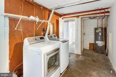 Other - 18355 Sharon Rd, Triangle, VA 22172 photo 3 of 6