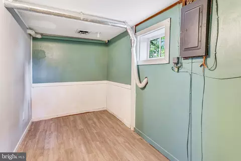 Other - 18355 Sharon Rd, Triangle, VA 22172 photo 5 of 8