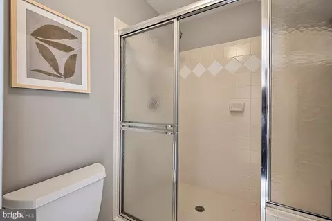 Bath - 7040 Hoadly Rd, Manassas, VA 20112 photo 8 of 11