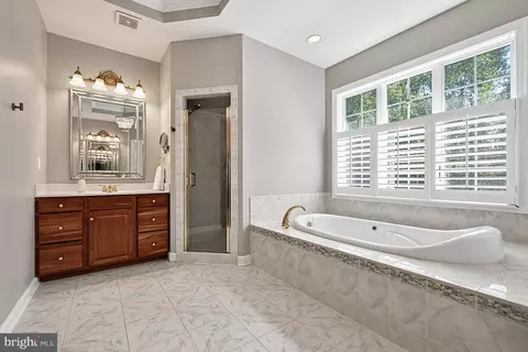 Bath - 7040 Hoadly Rd, Manassas, VA 20112 photo 3 of 11