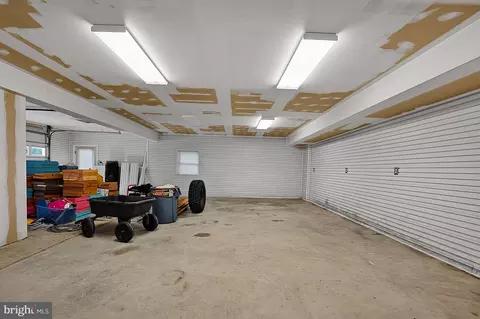 Exterior - 7040 Hoadly Rd, Manassas, VA 20112 photo 23 of 27