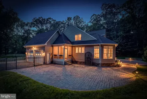Exterior - 7040 Hoadly Rd, Manassas, VA 20112 photo 20 of 27