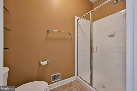 Bath - 7040 Hoadly Rd, Manassas, VA 20112 photo 1 of 11