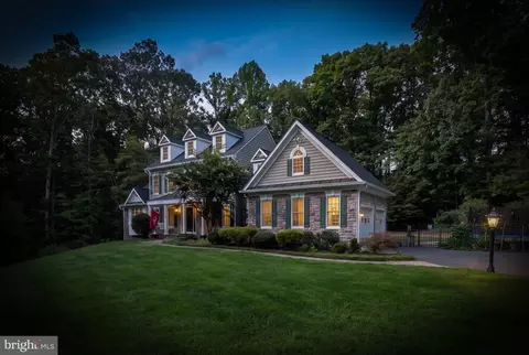 Exterior - 7040 Hoadly Rd, Manassas, VA 20112 photo 4 of 27
