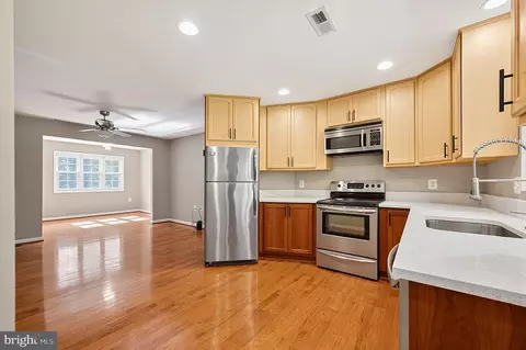 Kitchen - 7040 Hoadly Rd, Manassas, VA 20112 photo 9 of 11