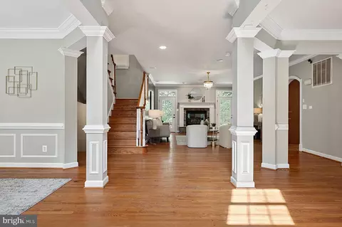 Entry Way - 7040 Hoadly Rd, Manassas, VA 20112 photo 3 of 24