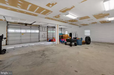 Exterior - 7040 Hoadly Rd, Manassas, VA 20112 photo 24 of 27