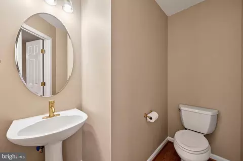 Entry Way - 7040 Hoadly Rd, Manassas, VA 20112 photo 23 of 24