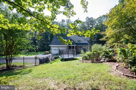 Exterior - 7040 Hoadly Rd, Manassas, VA 20112 photo 16 of 27