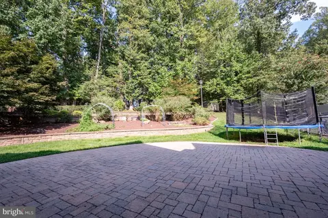 Exterior - 7040 Hoadly Rd, Manassas, VA 20112 photo 12 of 27