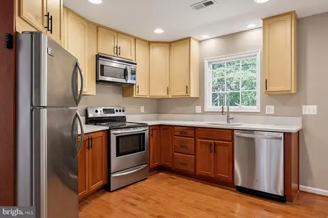 Kitchen - 7040 Hoadly Rd, Manassas, VA 20112 photo 11 of 11