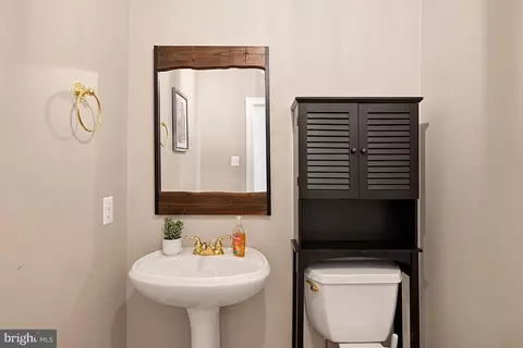 Bath - 7040 Hoadly Rd, Manassas, VA 20112 photo 5 of 11